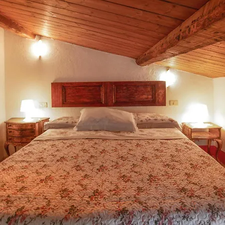 1 Bedroom Stunning In דירה *