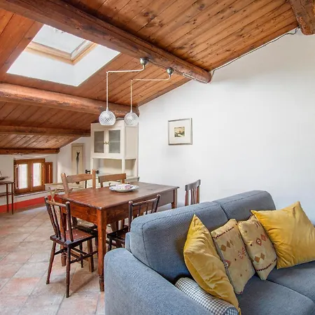 1 Bedroom Stunning In *